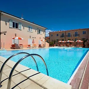Bolgheri Marina Ex Varo Village Hotell