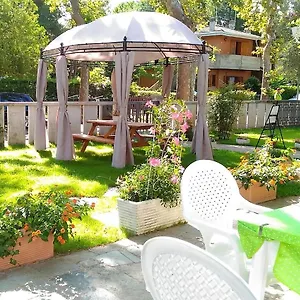 villa-lisy.hotelinveneto.com/